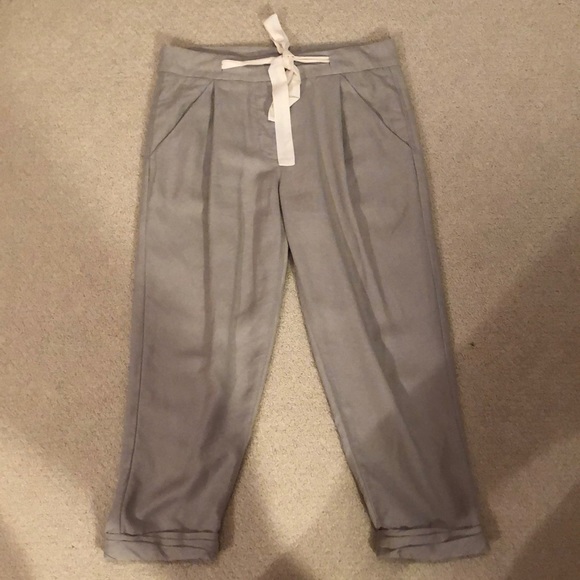 Aritzia Wilfred Grey Cropped Pants - Picture 2 of 4